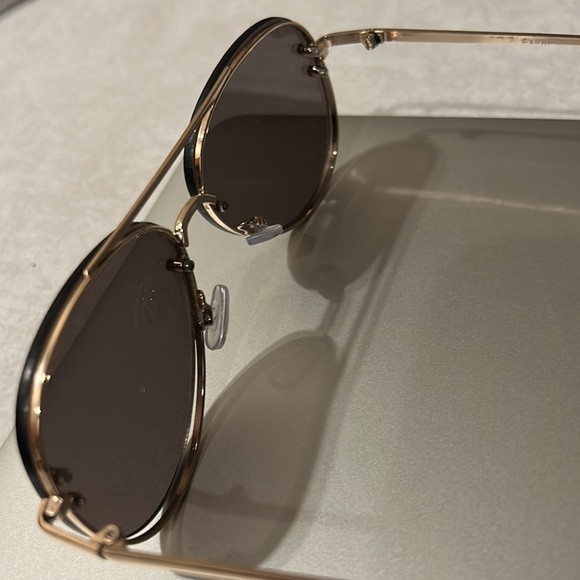 Express Mirrored Aviator Sunglasses - Picture 4 of 7